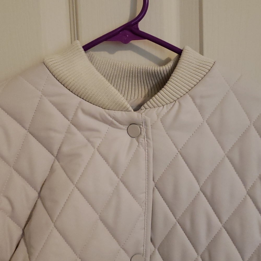 Quilted Bomber Jacket - Picture 4 of 9